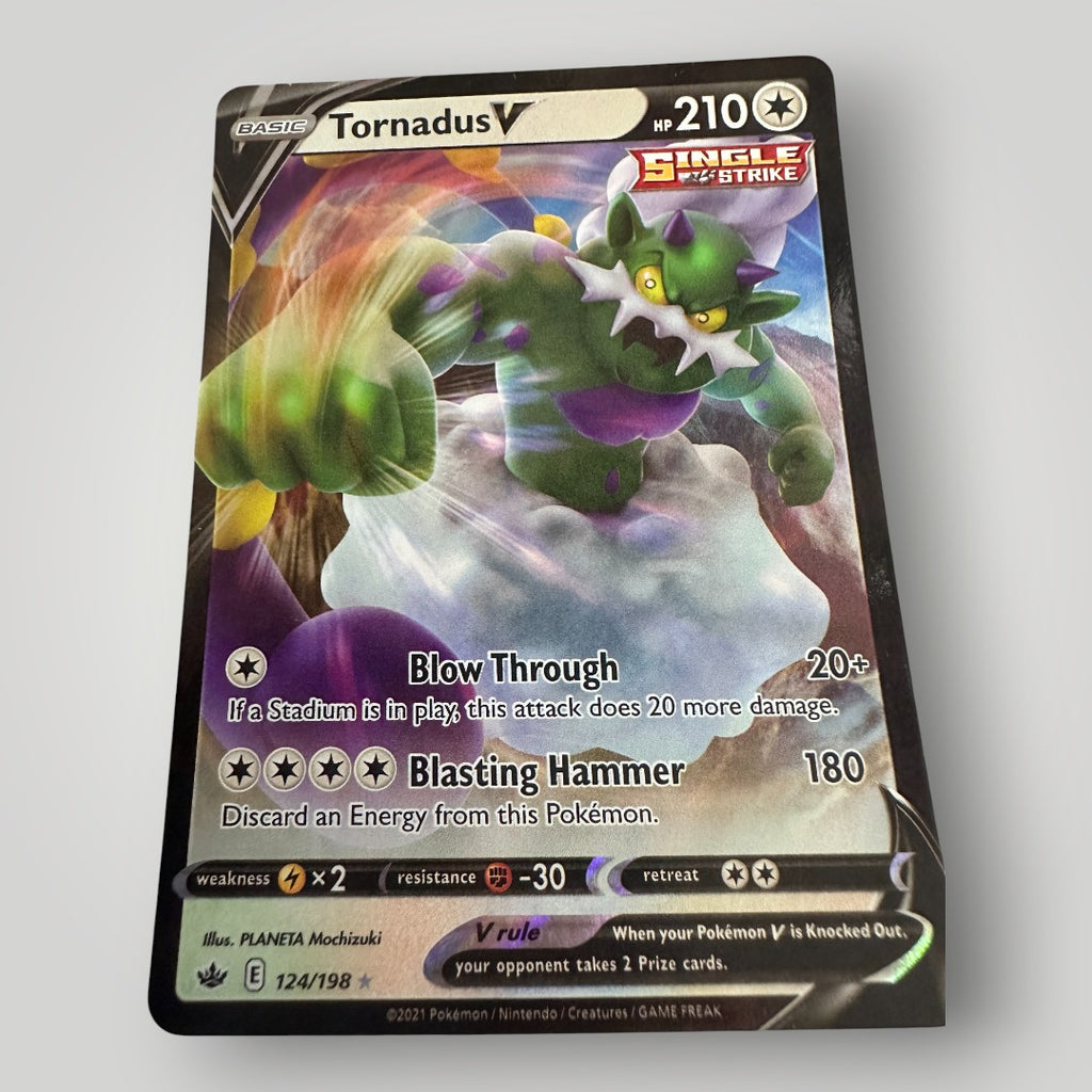 Tornadus V 124/198 Chilling Reign Pokemon Card